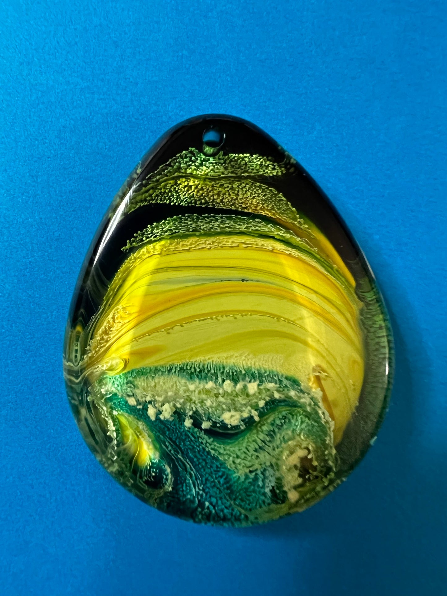 RESIN PENDANT - 20