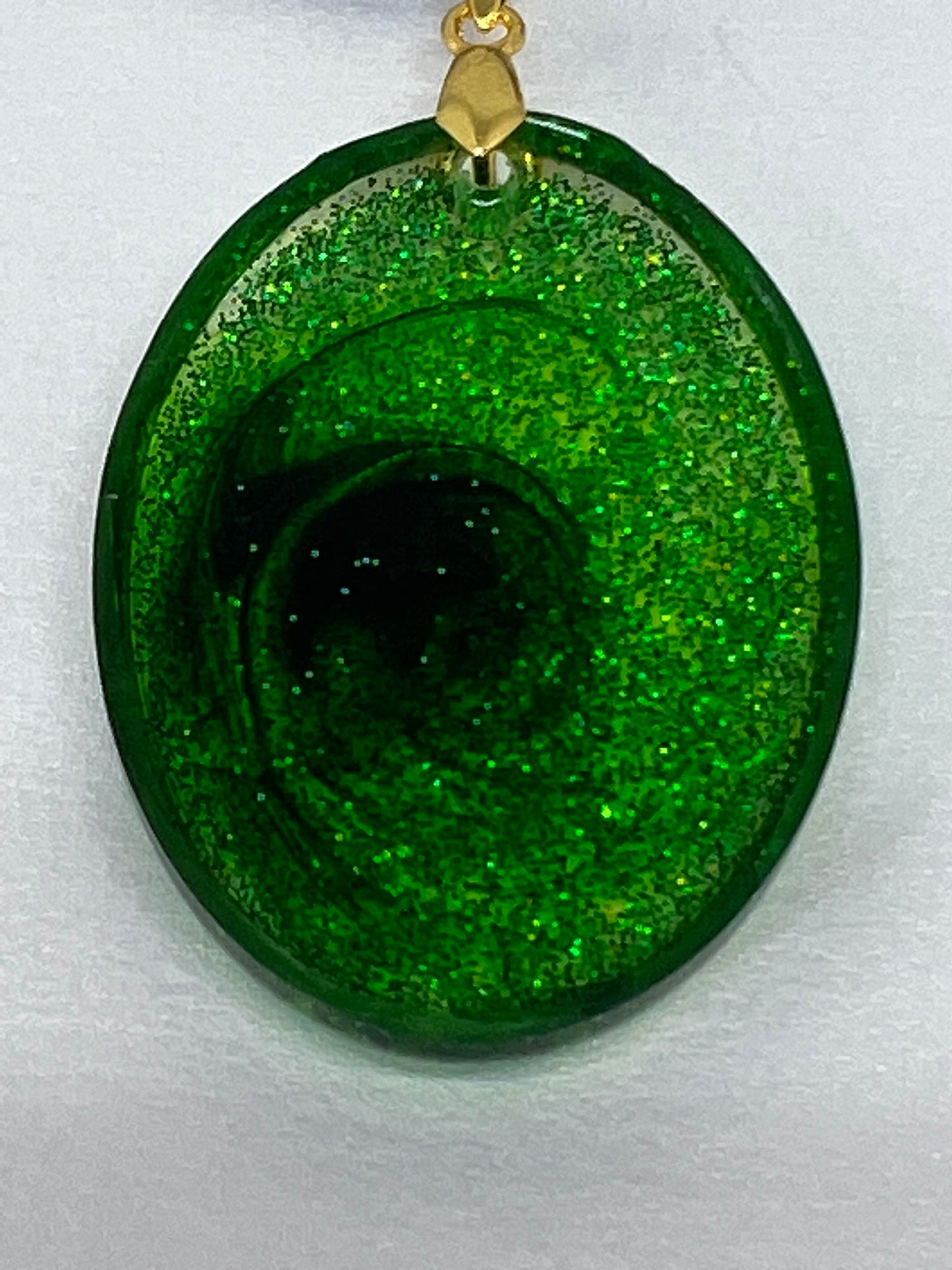 RESIN PENDANT - 37