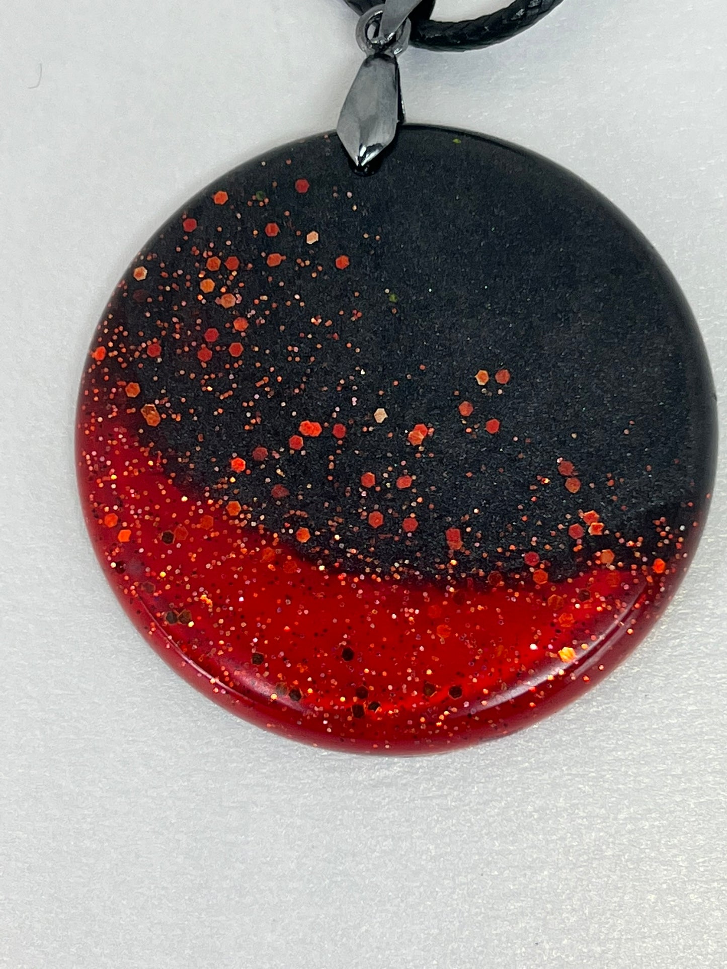 RESIN PENDANT - 25