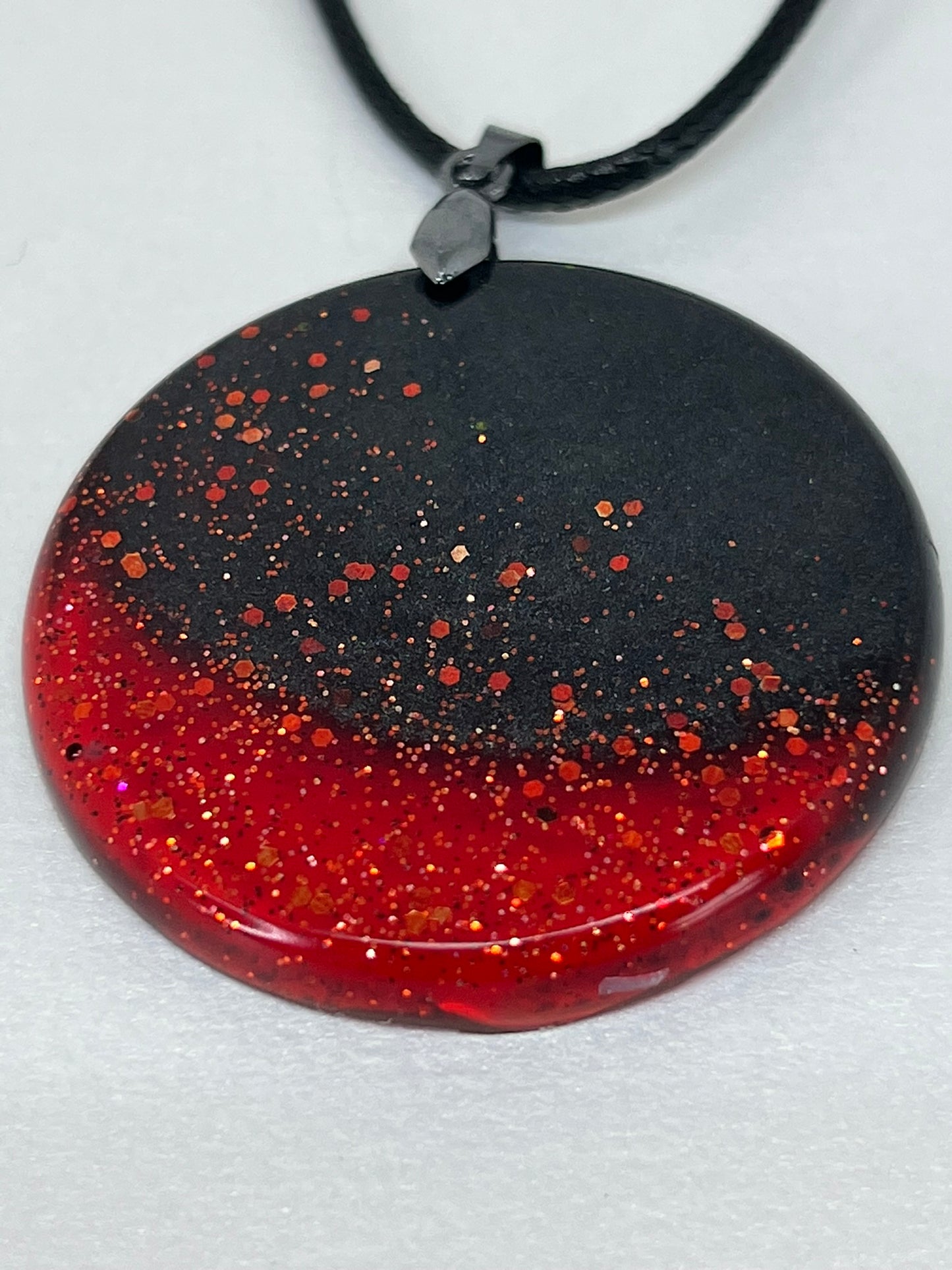 RESIN PENDANT - 25
