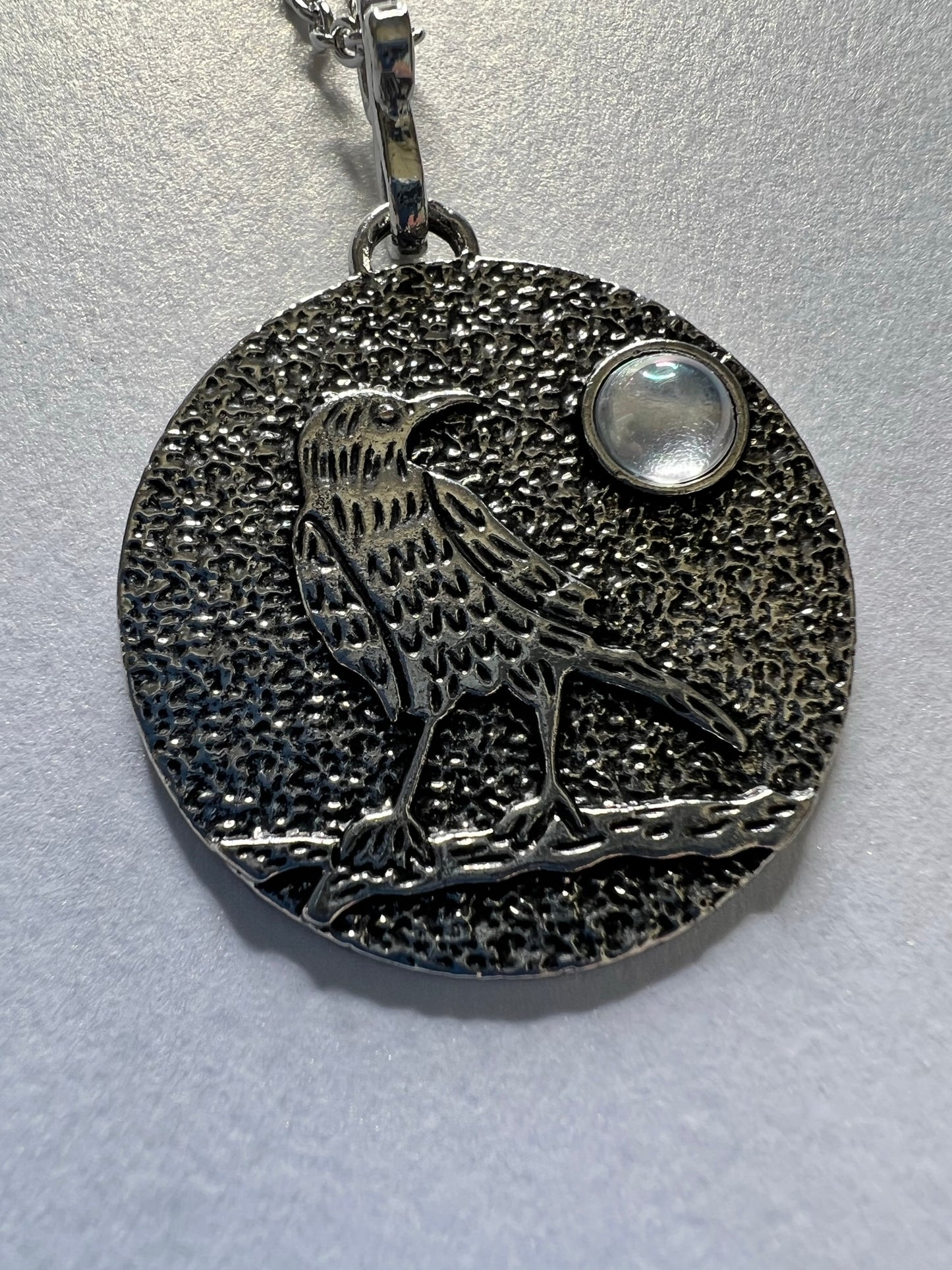 RAVEN PENDANT NECKLACE