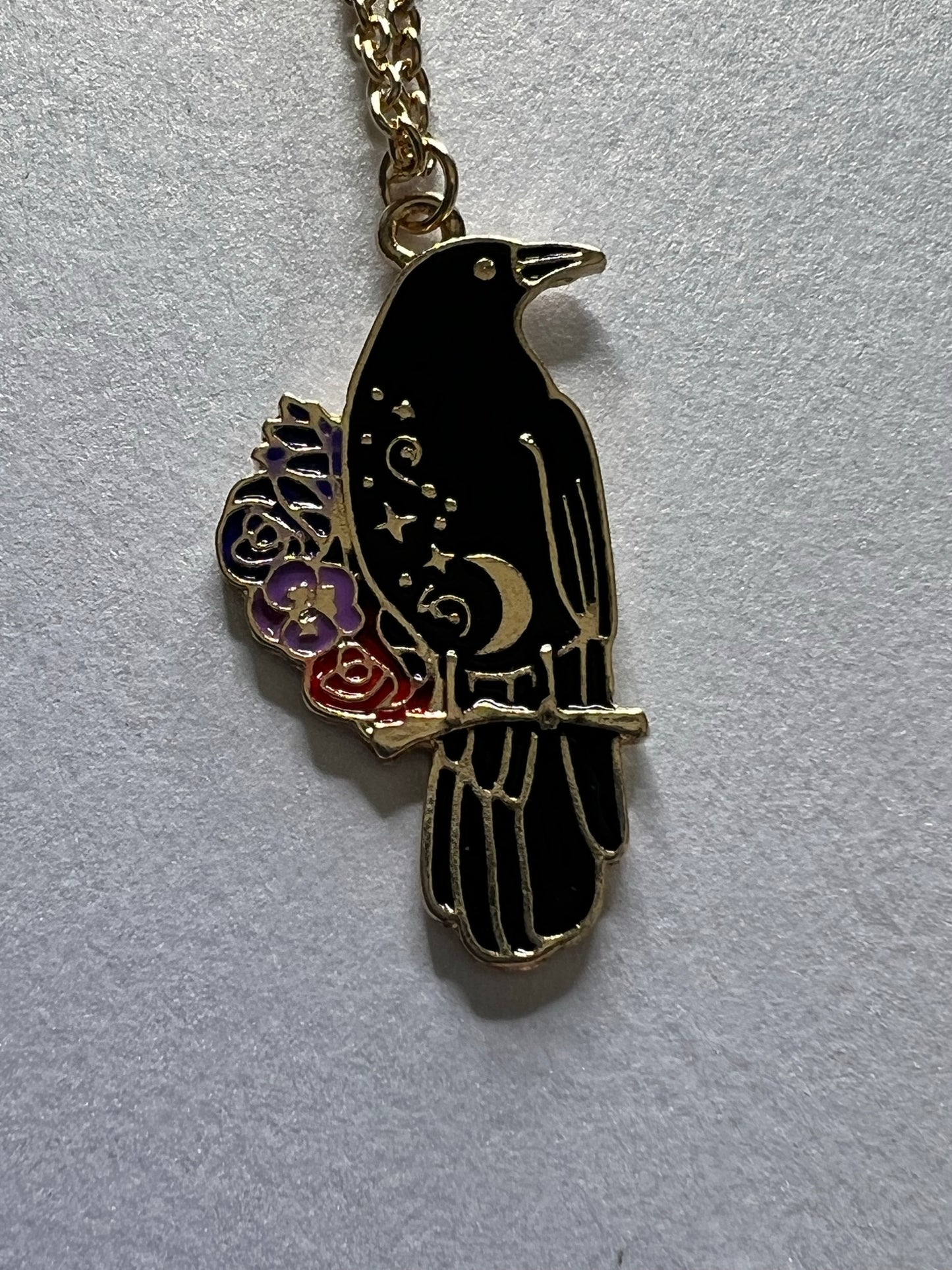 RAVEN PENDANT NECKLACE