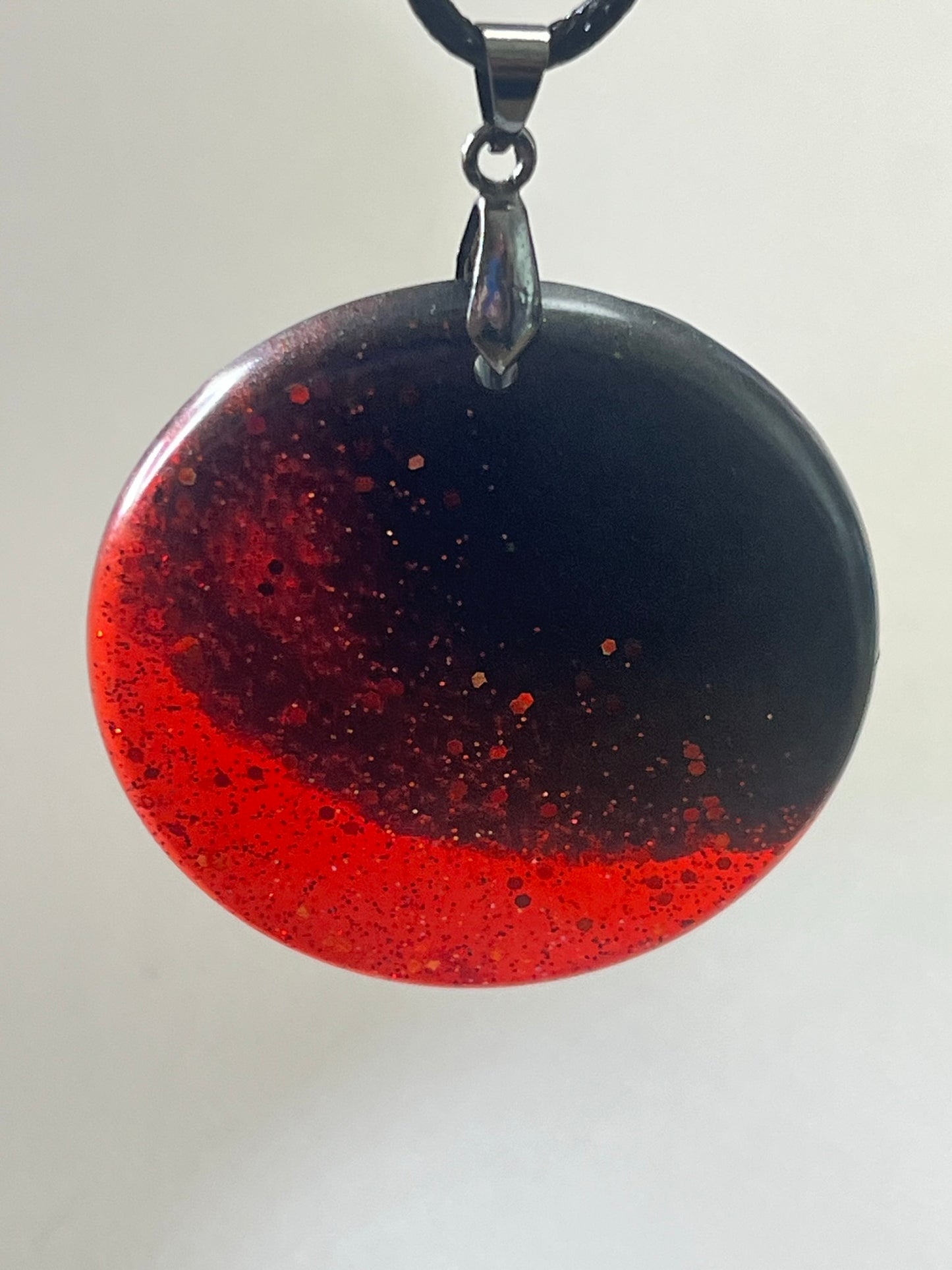 RESIN PENDANT - 25