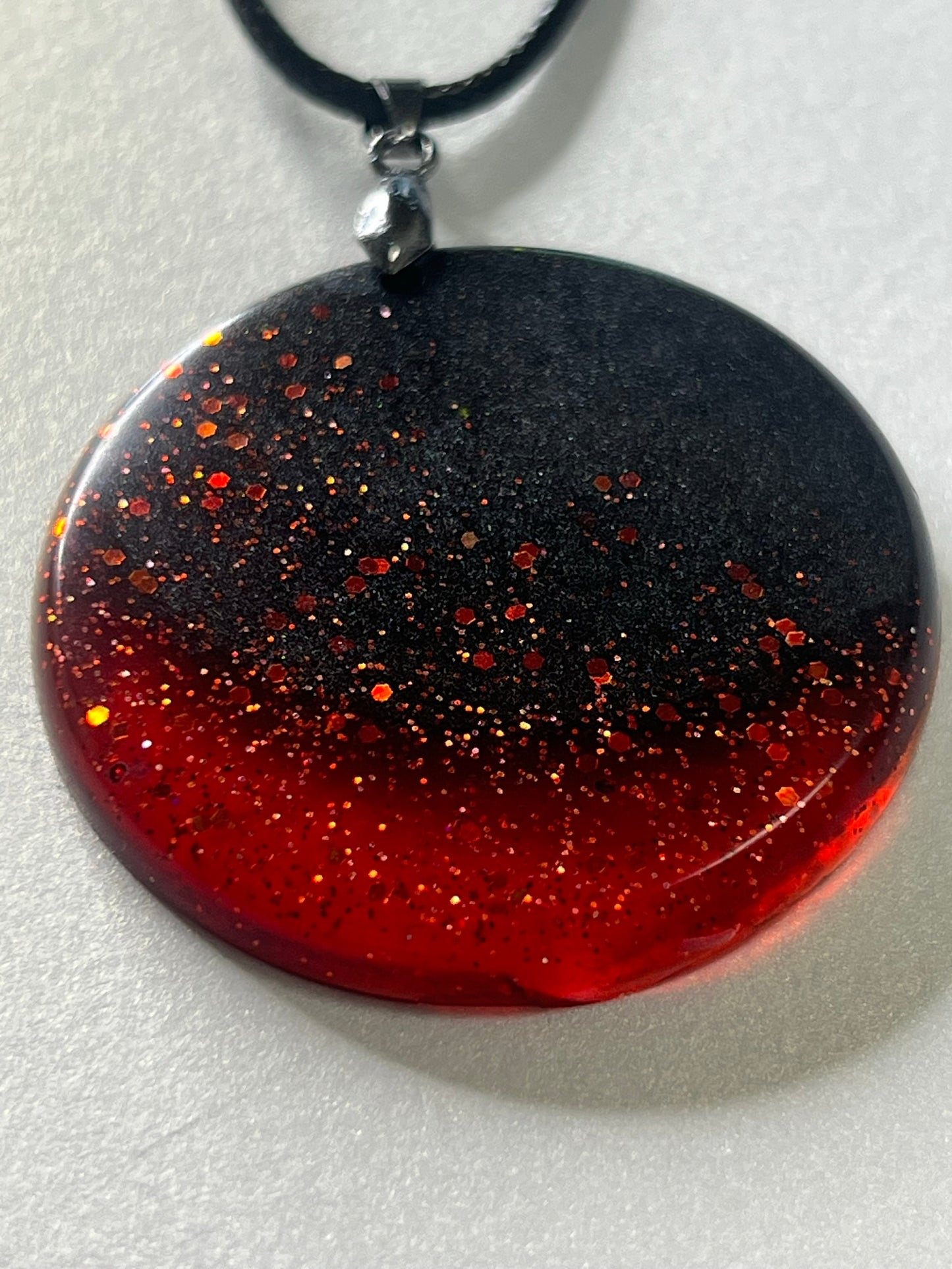 RESIN PENDANT - 25