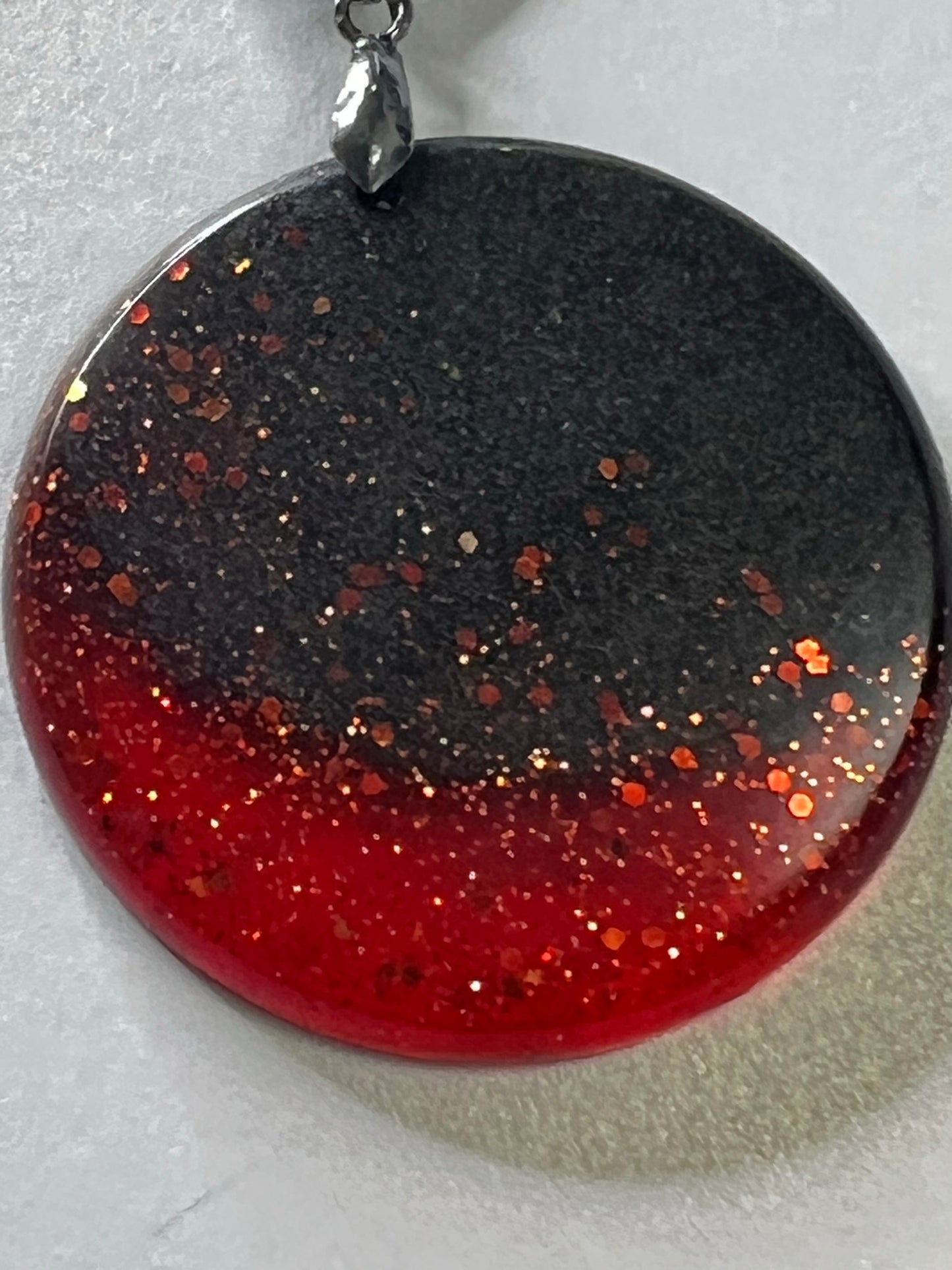 RESIN PENDANT - 25