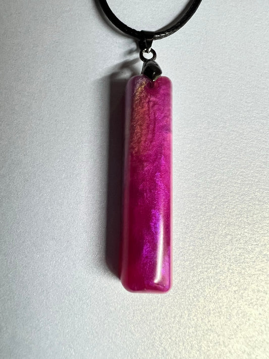 RESIN PENDANT - 66