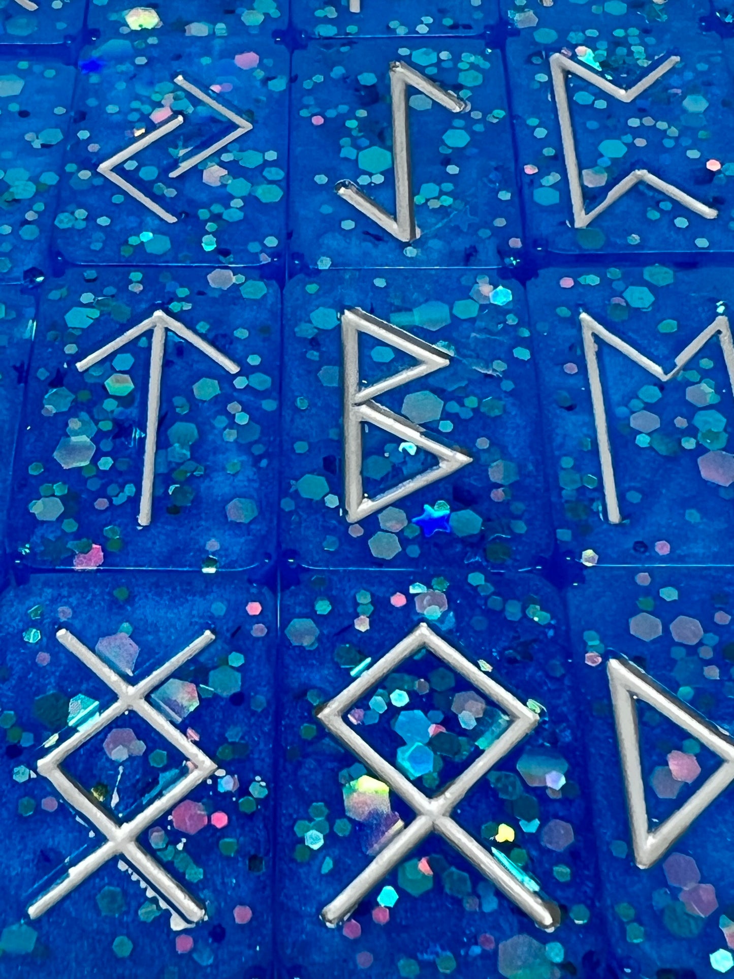 SET OF RUNES