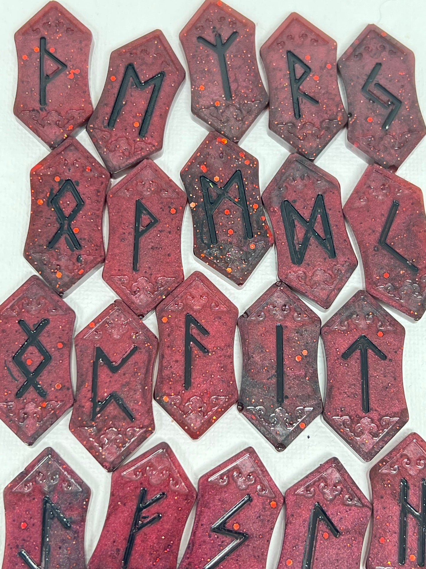 SET OF RUNES