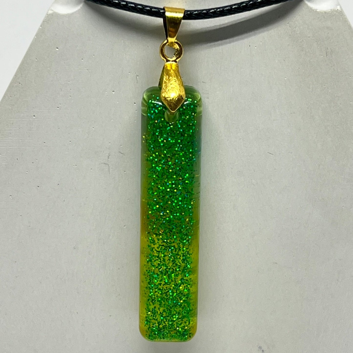 RESIN PENDANT - 87