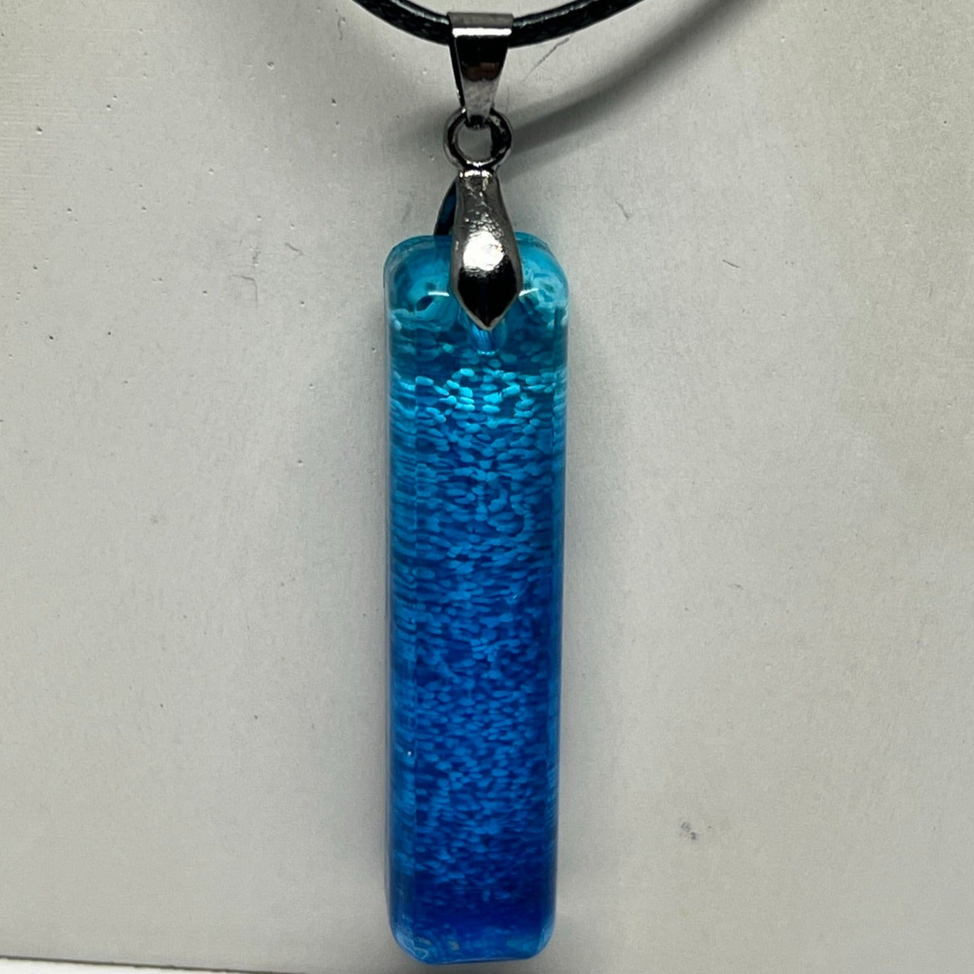 RESIN PENDANT - 91