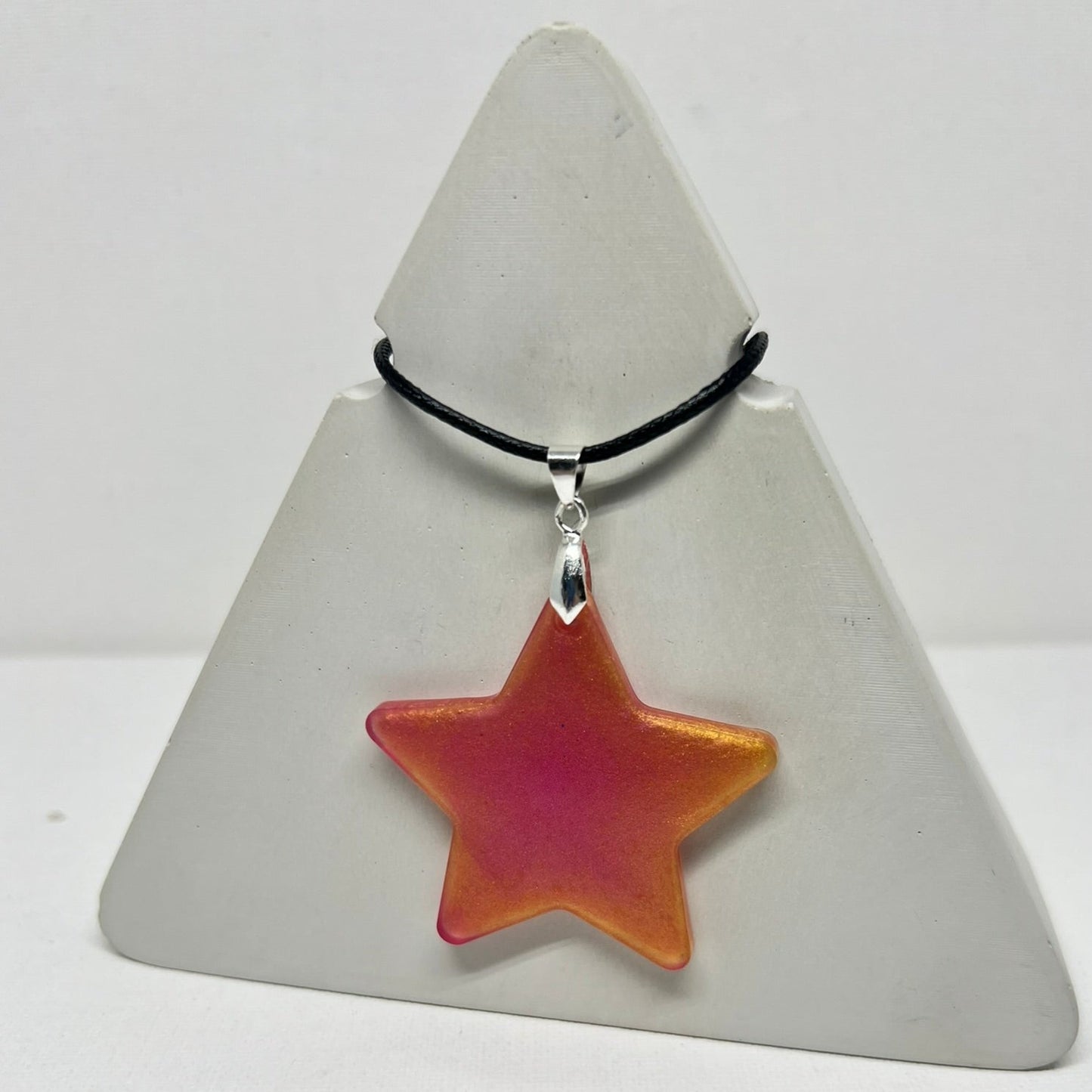 RESIN PENDANT - 101