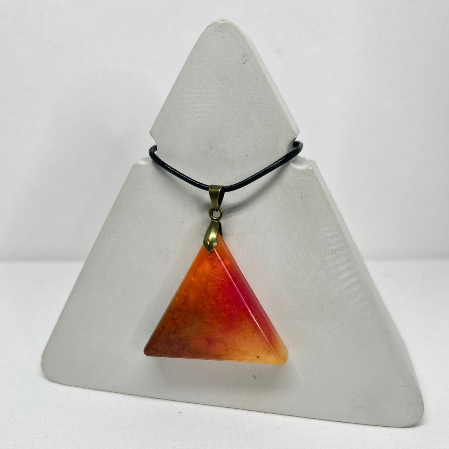 RESIN PENDANT - 114
