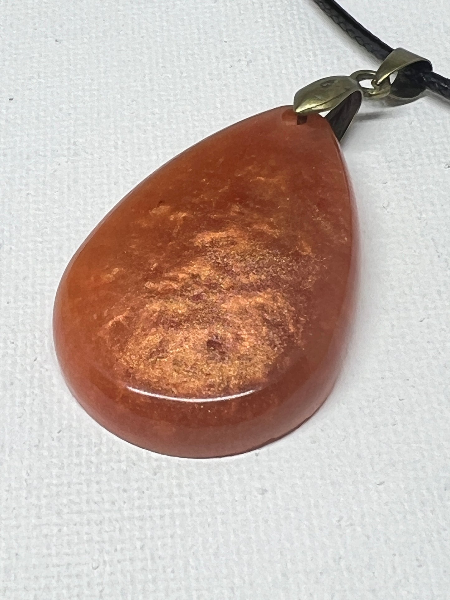 RESIN PENDANT - 153