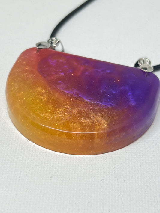 RESIN PENDANT - 140