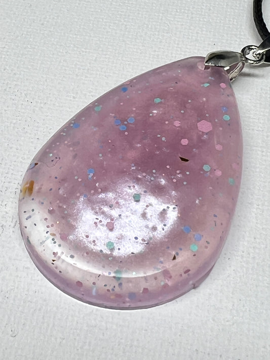 RESIN PENDANT - 176