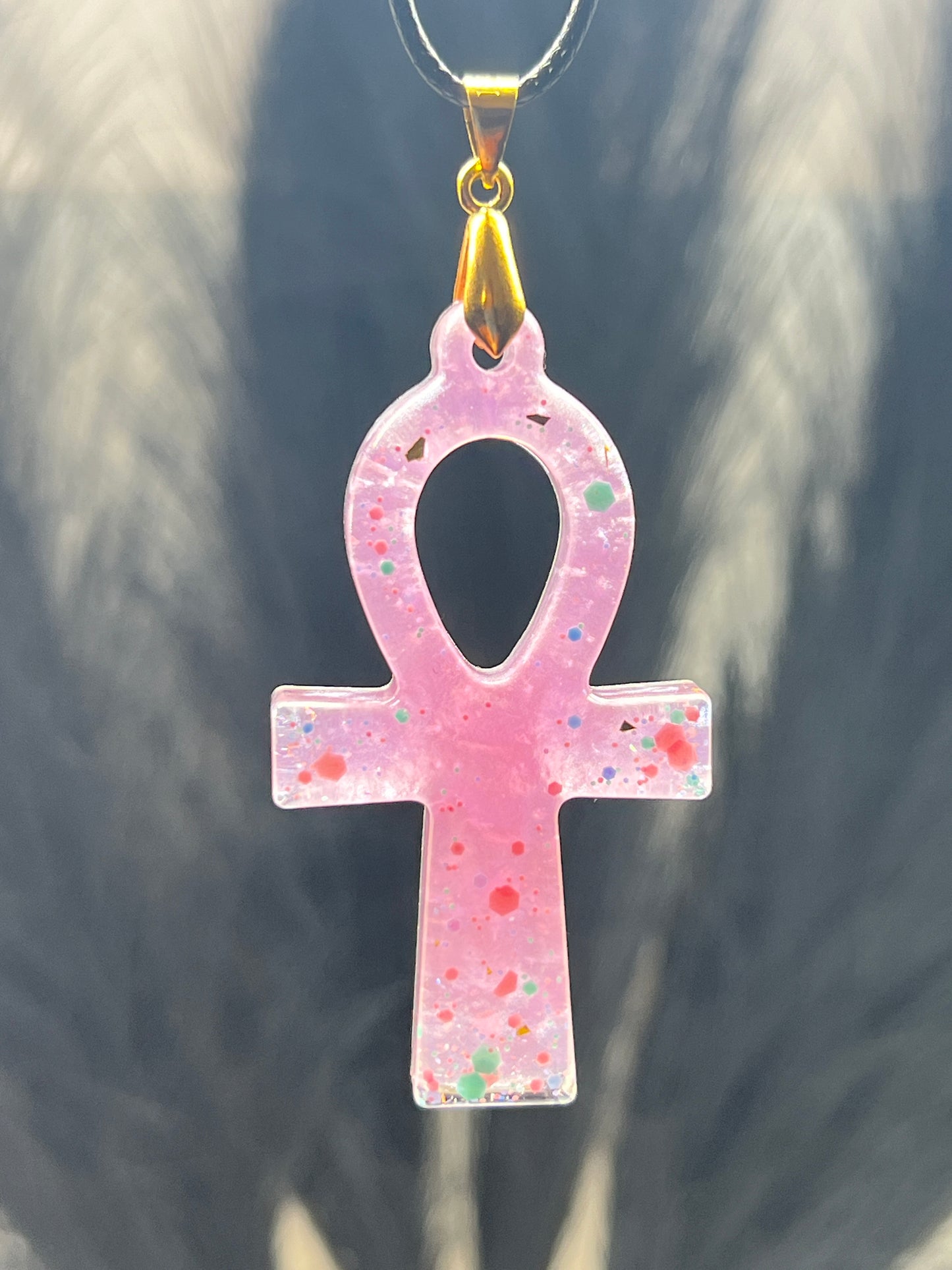 RESIN PENDANT - 173