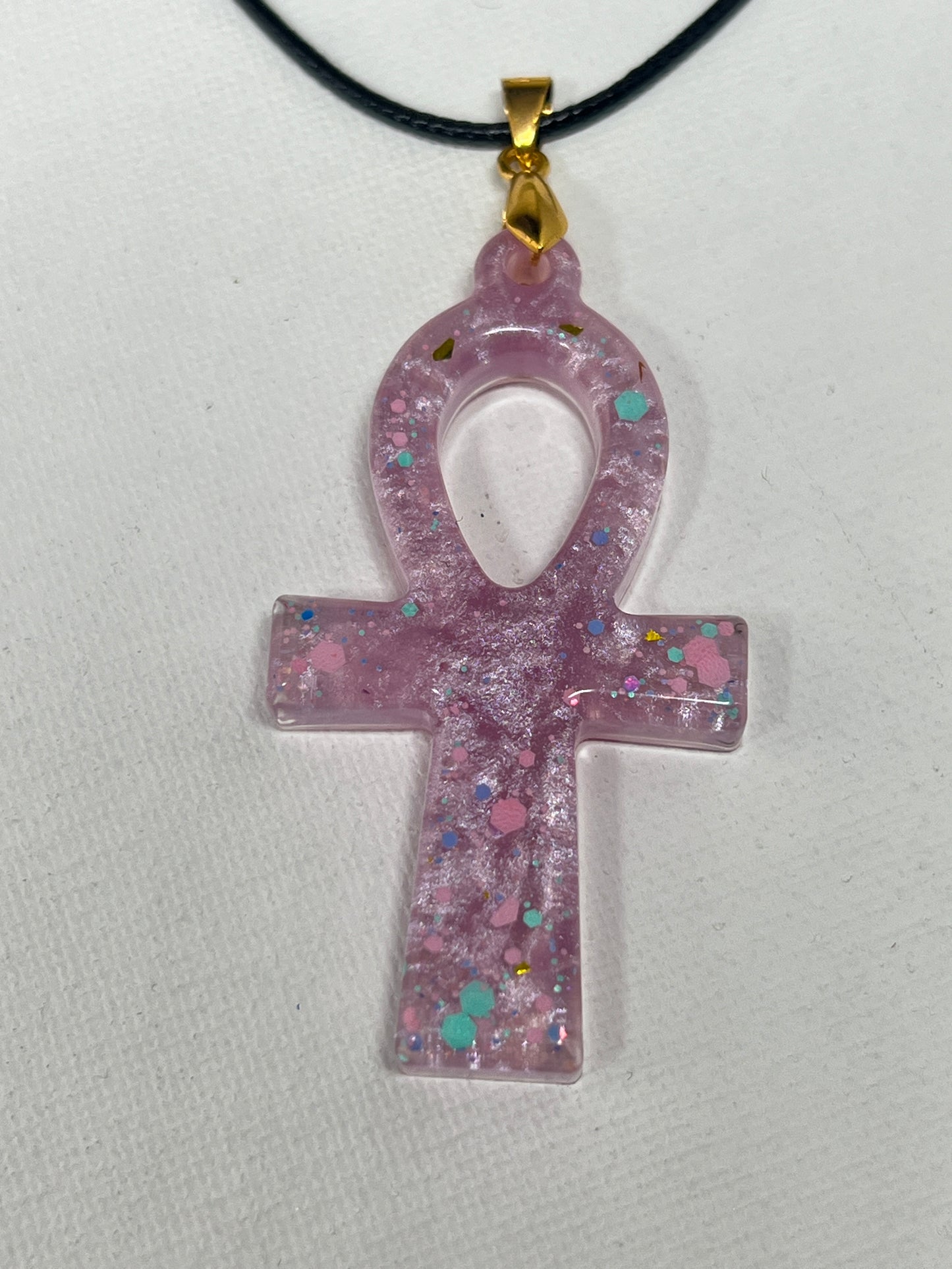 RESIN PENDANT - 173