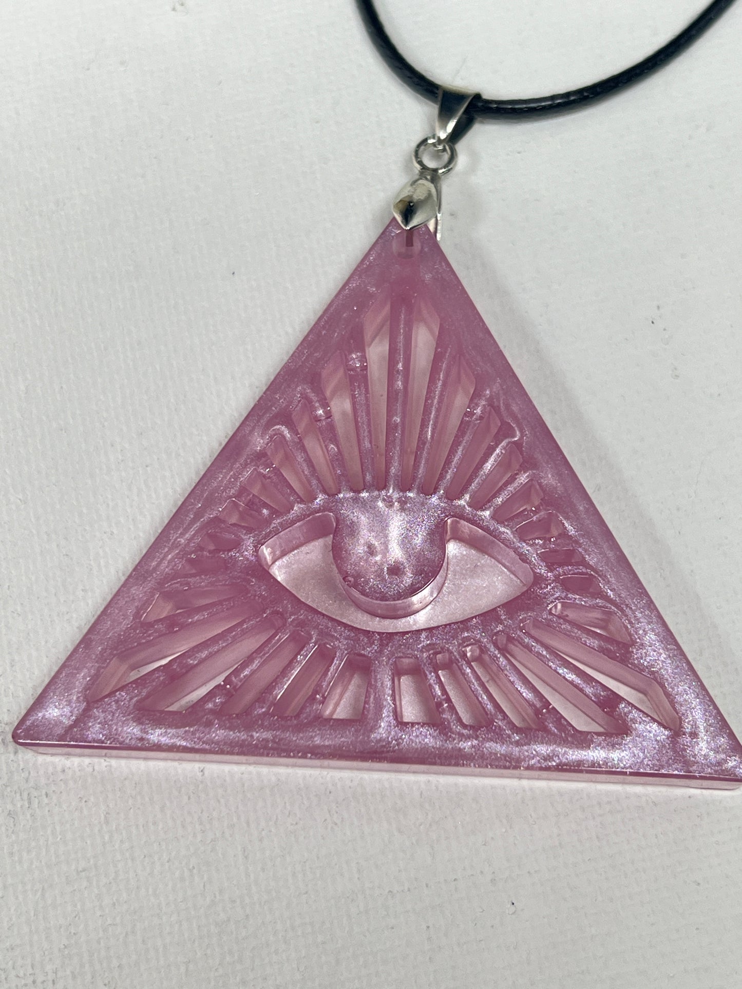 RESIN PENDANT - 170