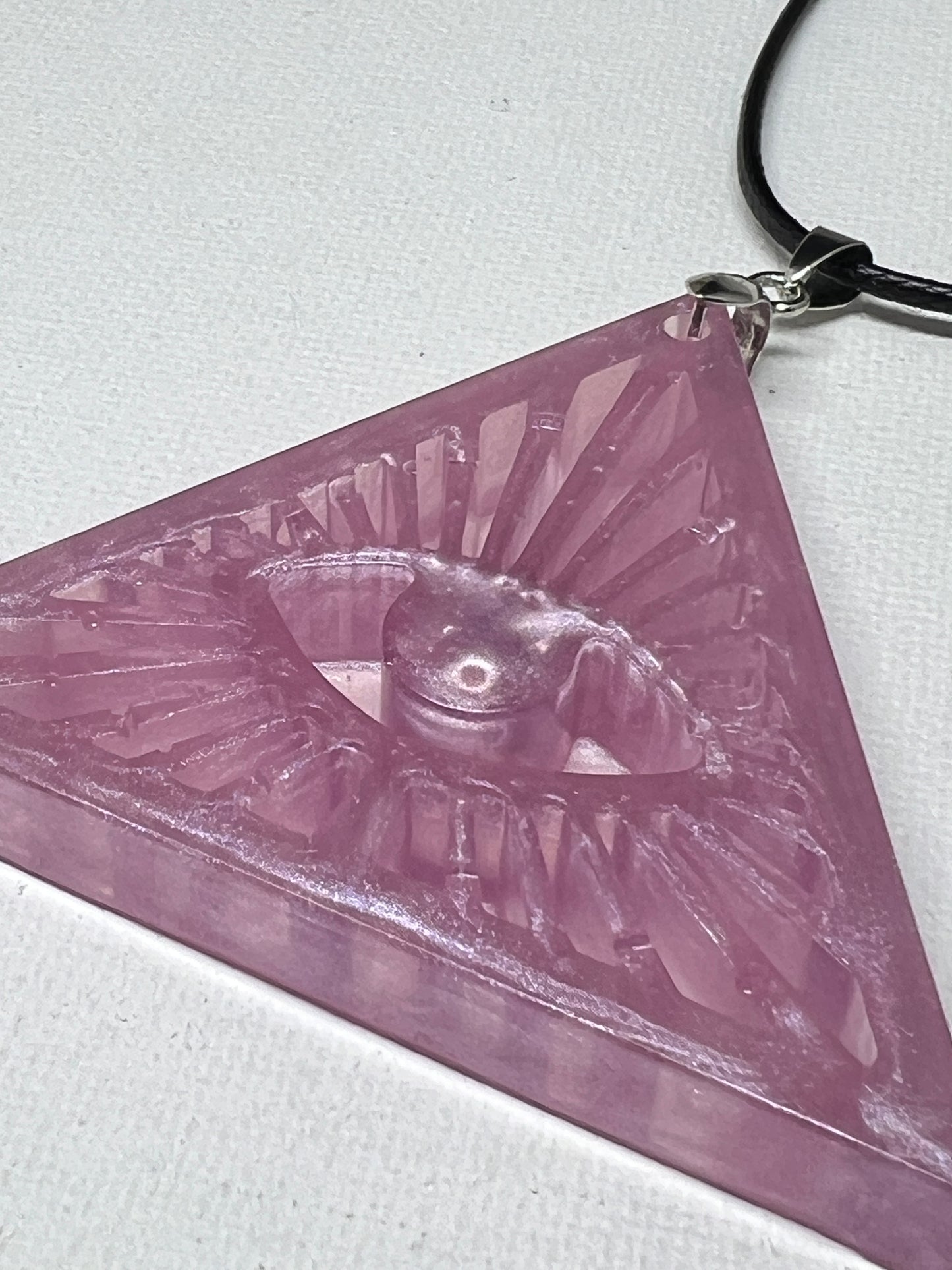 RESIN PENDANT - 170