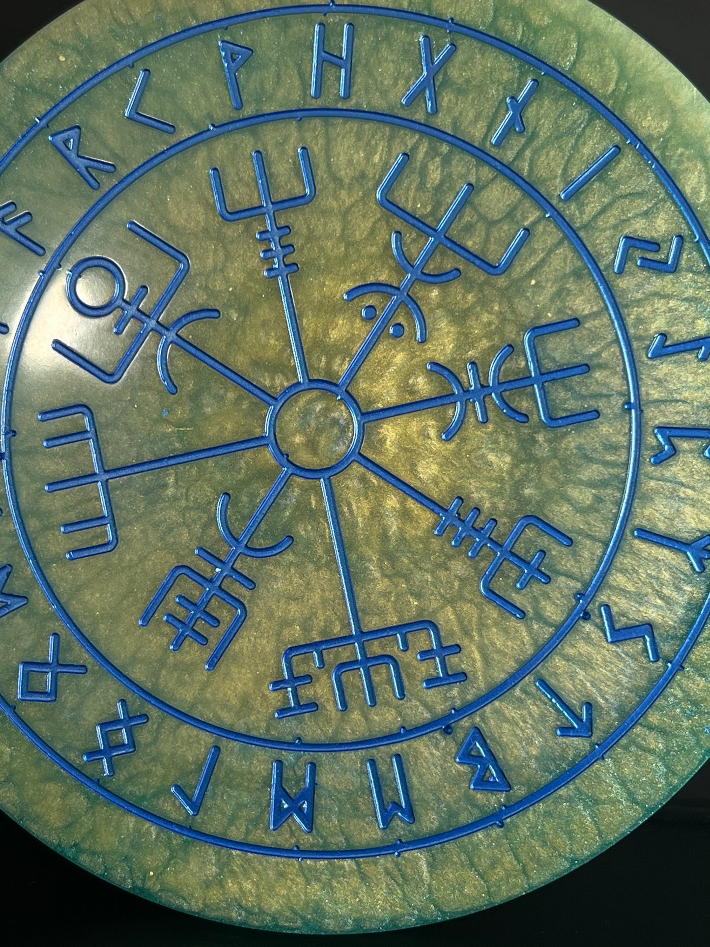 ๐ Ancient Royalty Runic Compass Wheel โจ | Elder Futhark Ritual Altar Tool