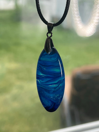 RESIN PENDANT - 9