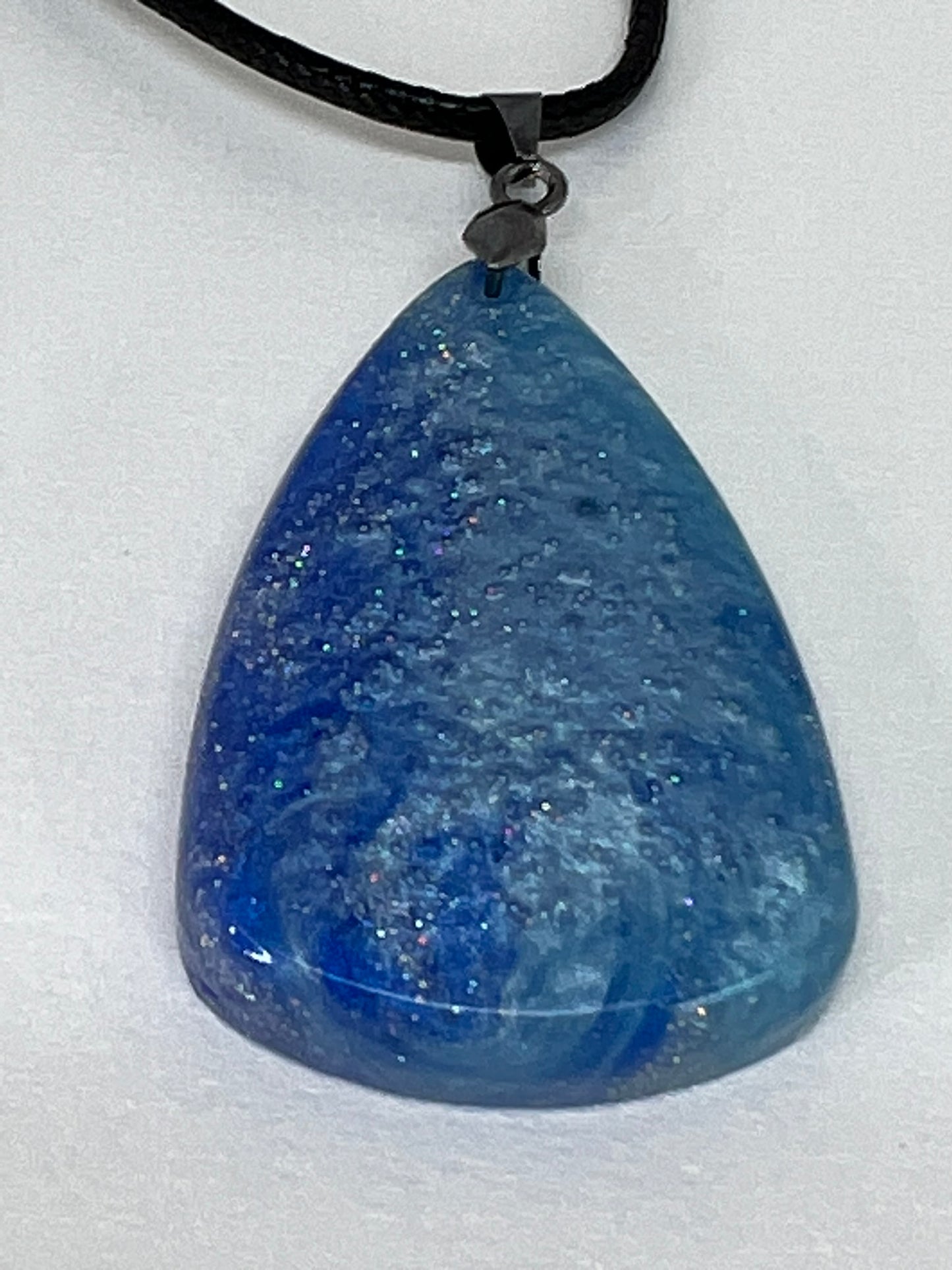 RESIN PENDANT - 34