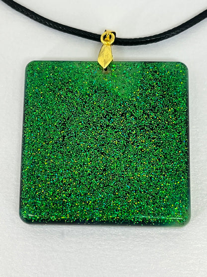 RESIN PENDANT - 36