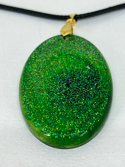 RESIN PENDANT - 37