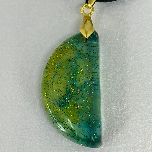 RESIN PENDANT - 22