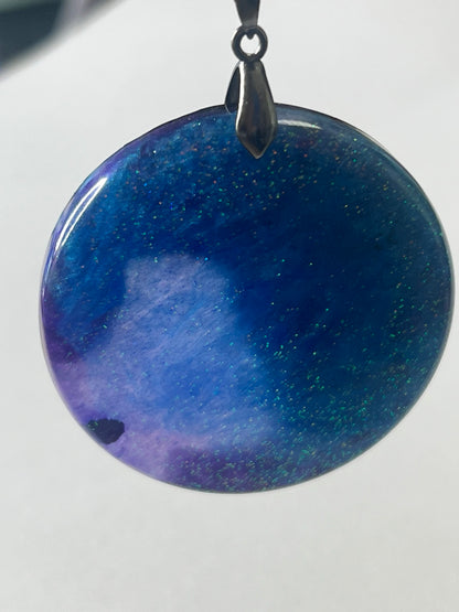 RESIN PENDANT - 32