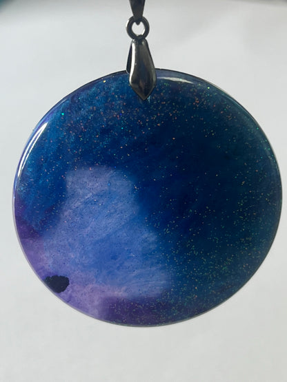 RESIN PENDANT - 32