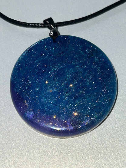 RESIN PENDANT - 32