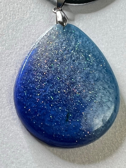 RESIN PENDANT - 30