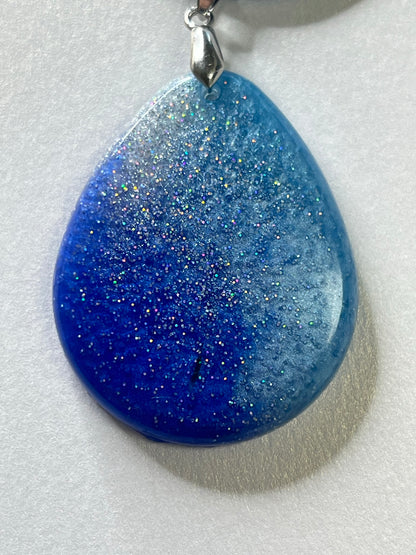 RESIN PENDANT - 30