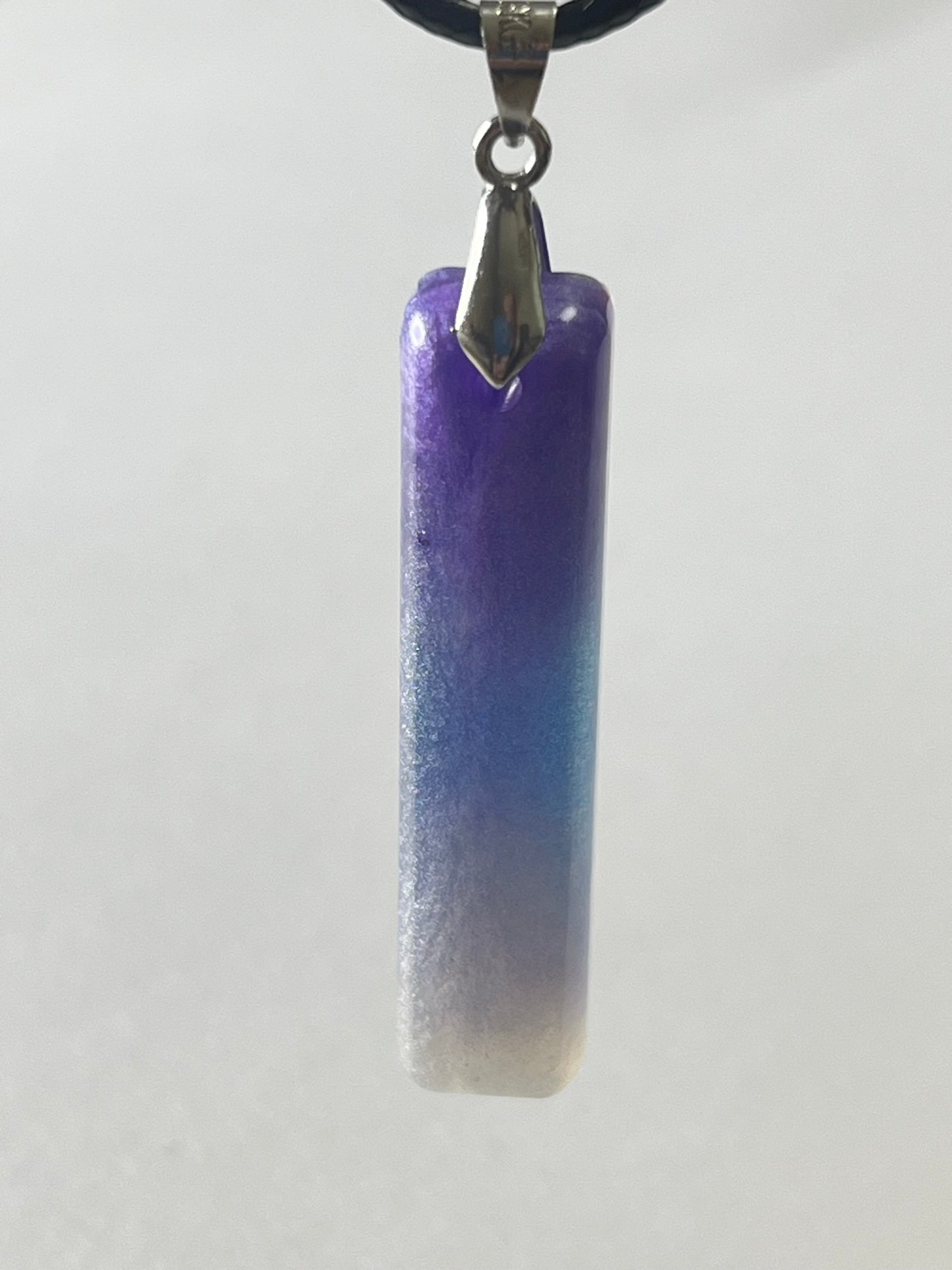 RESIN PENDANT - 28