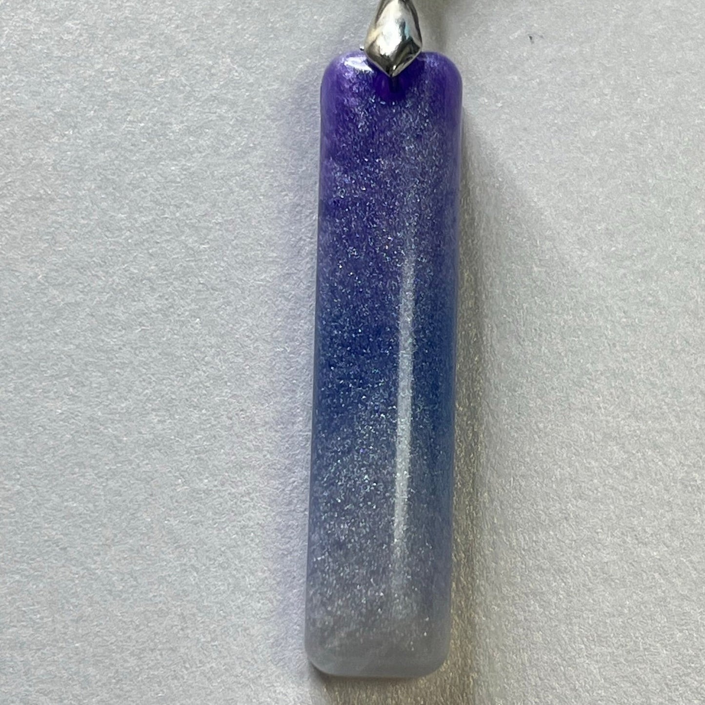 RESIN PENDANT - 28