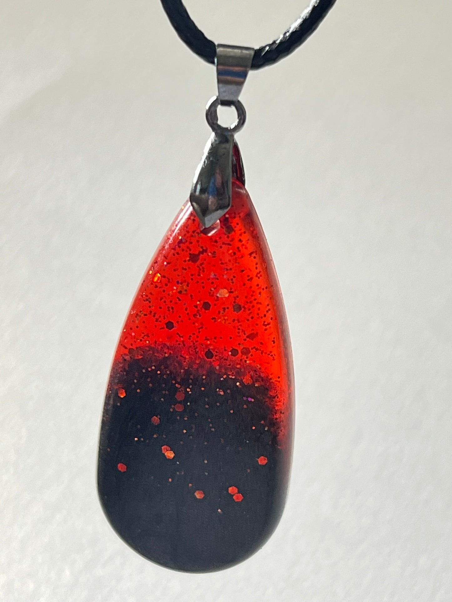 RESIN PENDANT - 49