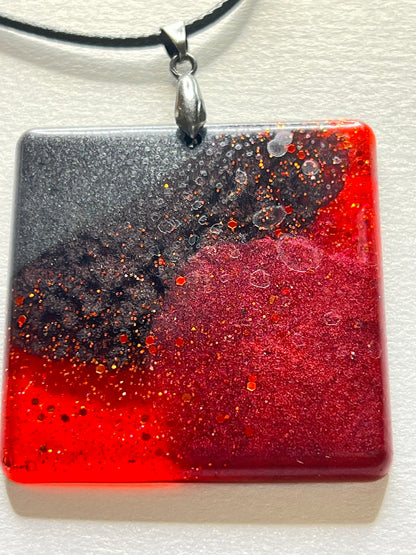 RESIN PENDANT - 48