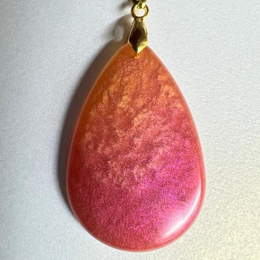 RESIN PENDANT - 62