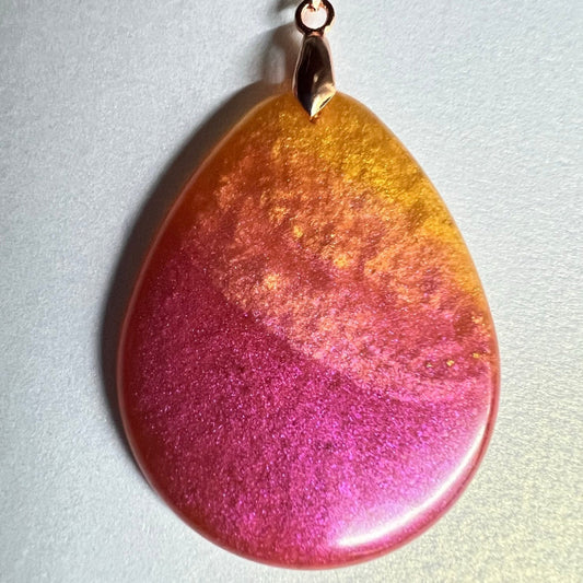 RESIN PENDANT - 71