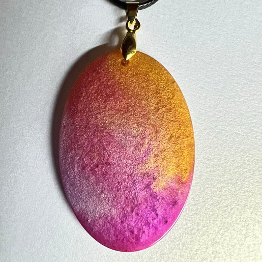 RESIN PENDANT - 72