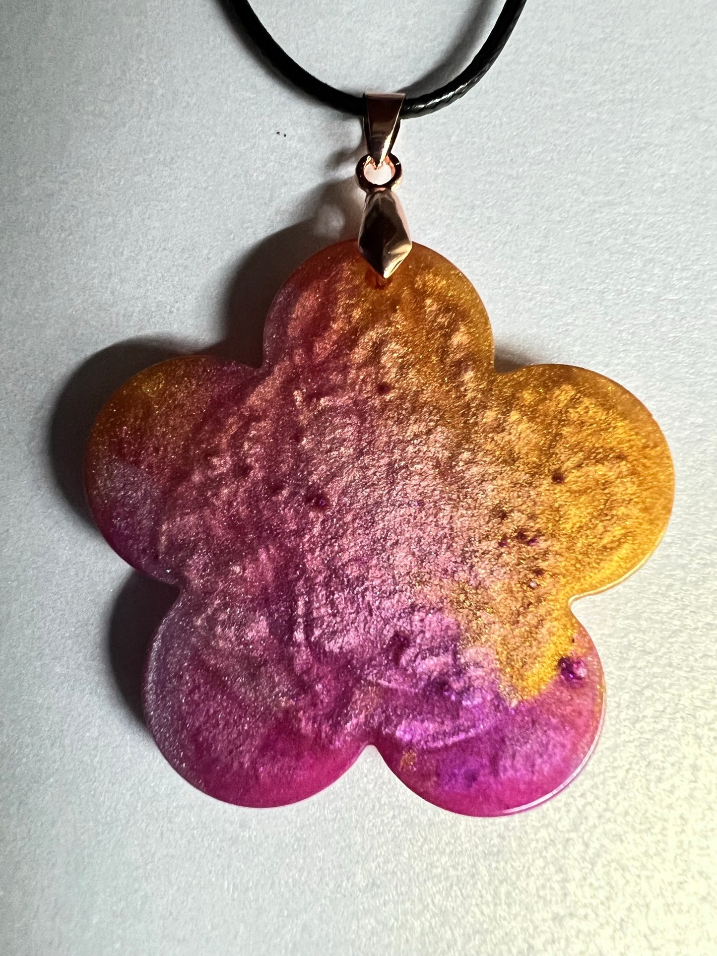 RESIN PENDANT - 79