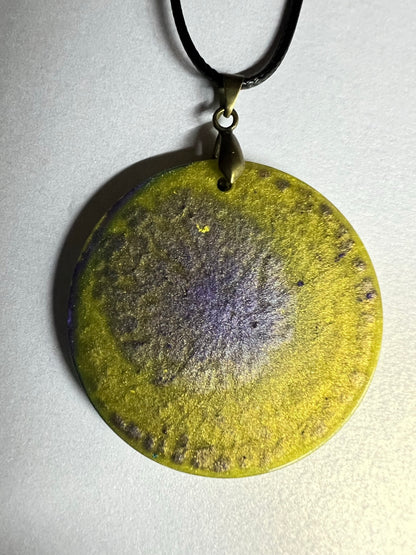 RESIN PENDANT - 84