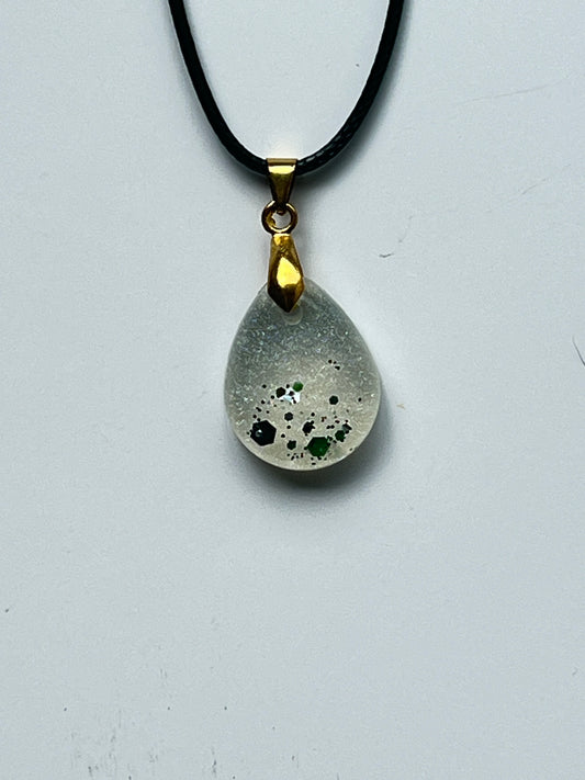 Frosted Seed — Pearl & Emerald Resin Pendant