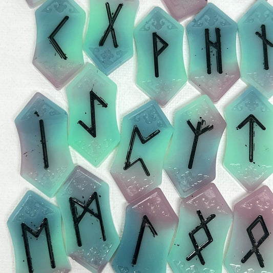 SET OF RUNES