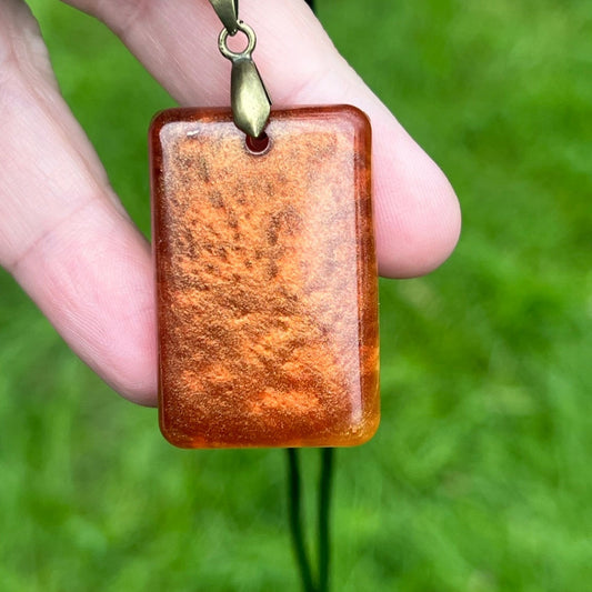 RESIN PENDANT - 123