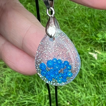 RESIN PENDANT - 119