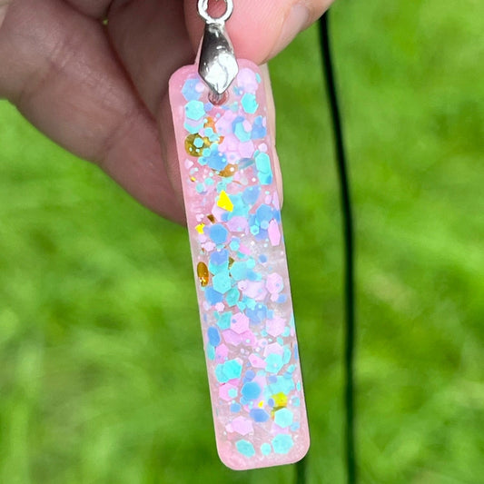 RESIN PENDANT - 126