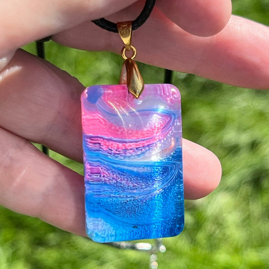 RESIN PENDANT - 7