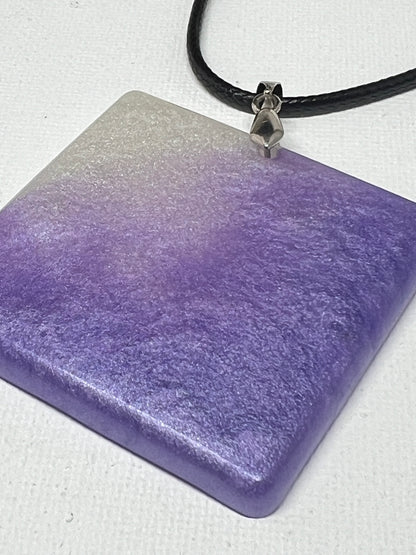 RESIN PENDANT - 159